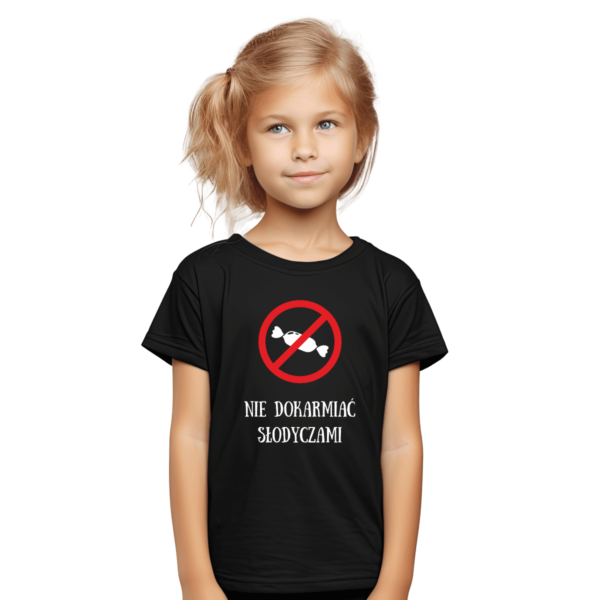Koszulka z nadrukiem Nie dokarmiać słodyczami